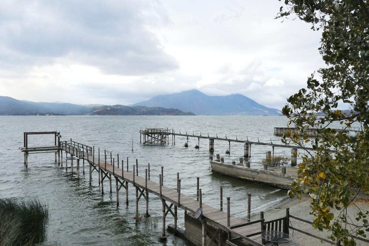 By The Lake Clearlake Εξωτερικό φωτογραφία
